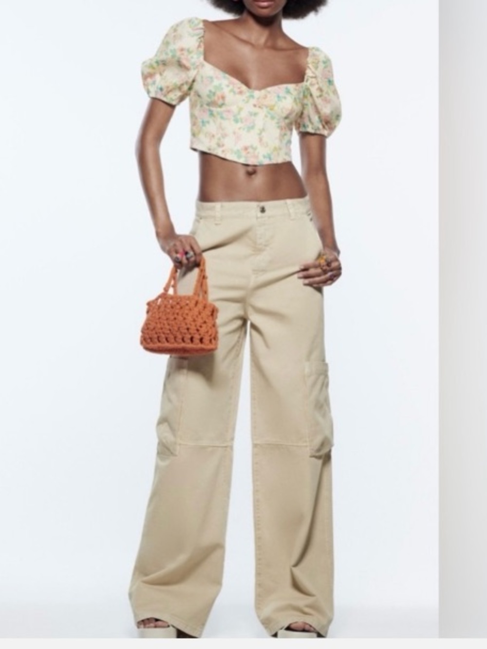 Zara High  waist wide leg cargo pants